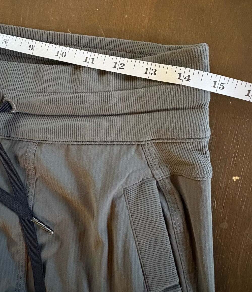 Lululemon Street to Studio Pant Ruched Gray Size 8 - Picture 3 of 5